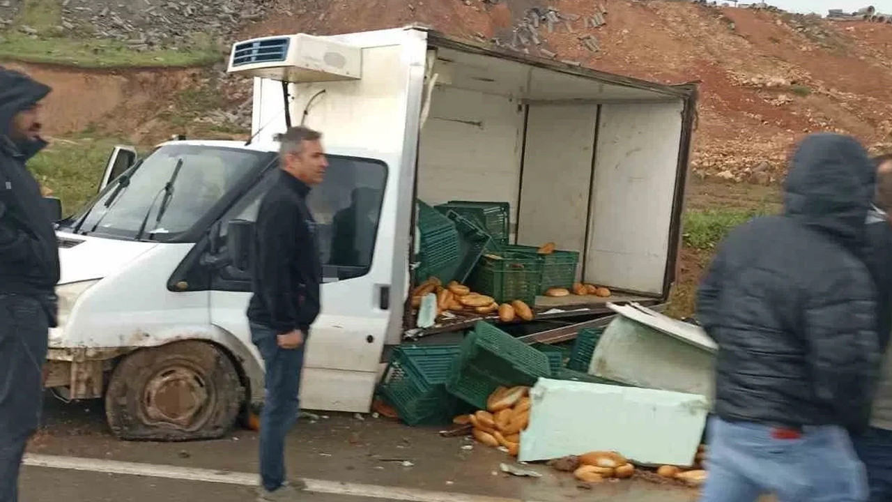 Ümit Özdağ Bursa’da: “Zafer Partisi’ne Yönelik Medyada Gizli Bir Operasyon Var”