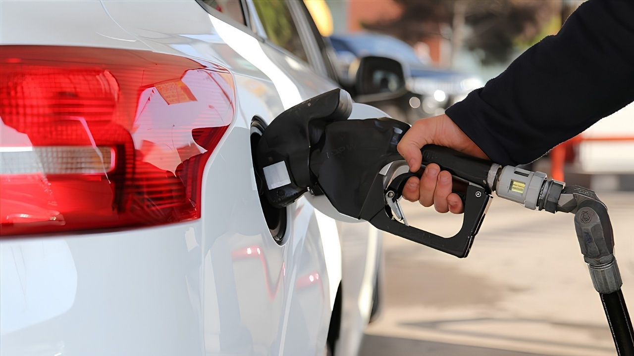 Masadaki diplomasi trafigi petrolu eritti suruculer indirim bekliyor KSmYFU3U